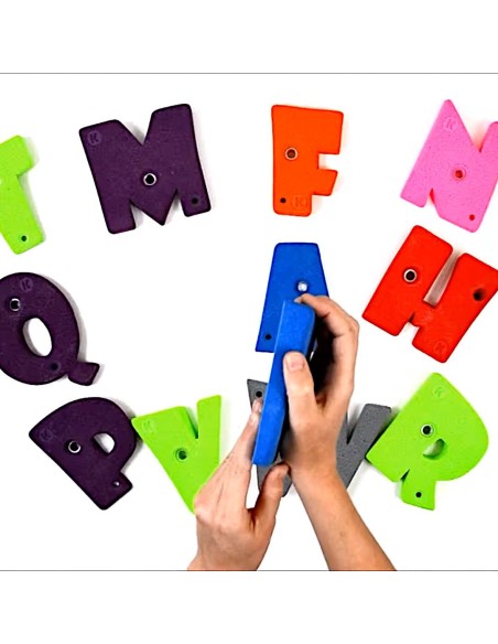 Kinderklettergriffe: Buchstaben im vollem Alphabet
