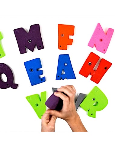 Kinderklettergriffe: Buchstaben im vollem Alphabet